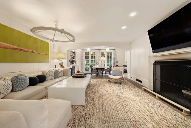 $19,950,000 | 763 Greenwich Street | West Village