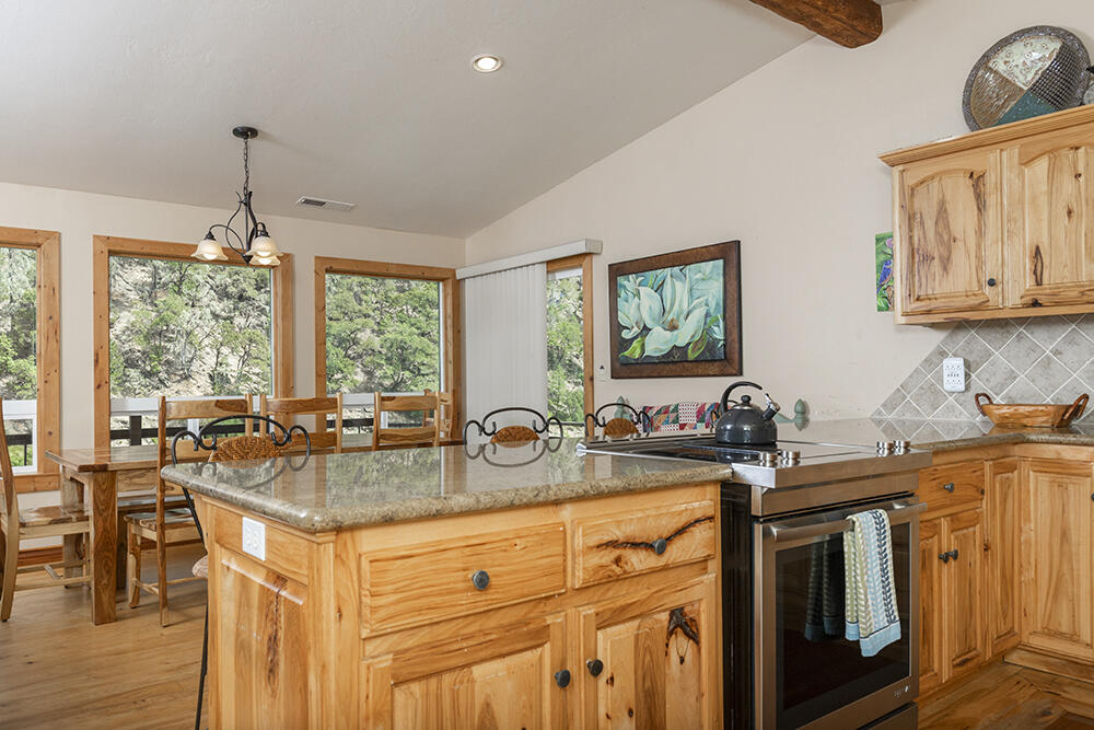 11926 Galice Road Merlin, OR 97532 - Photo 13 of 61 13