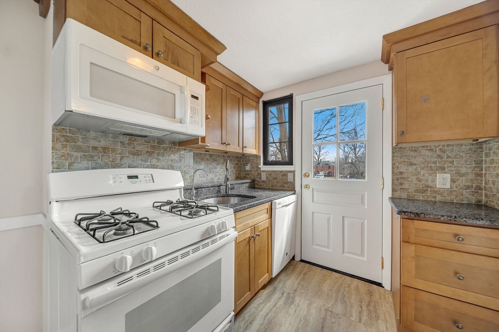 74 Duff Street, Unit 74 Watertown, MA 02472 - Photo 5 of 33