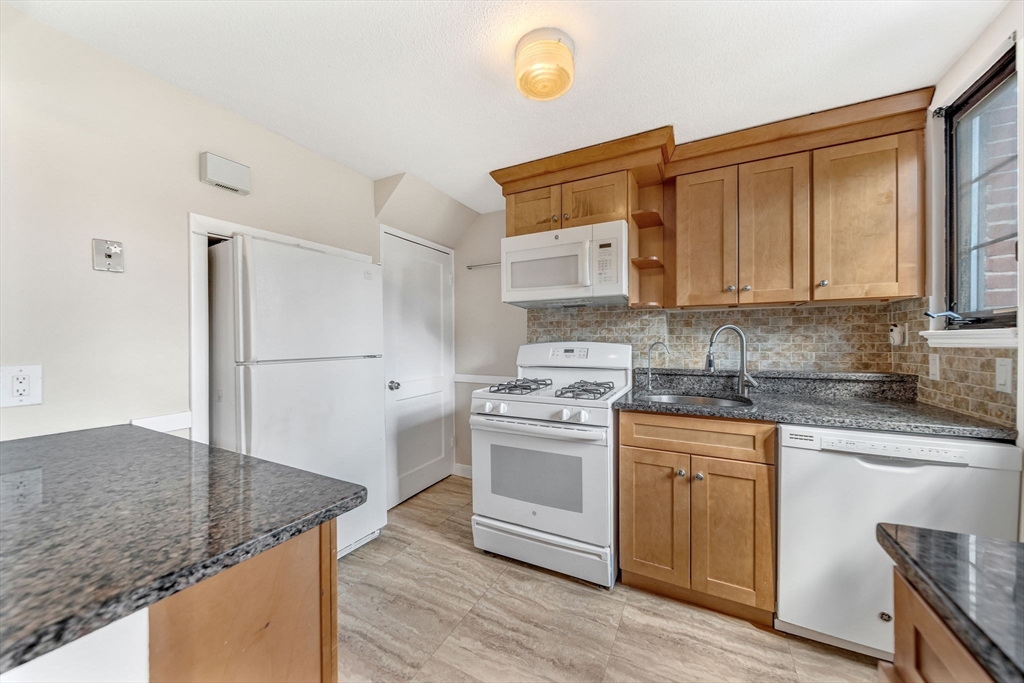 74 Duff Street, Unit 74 Watertown, MA 02472 - Photo 7 of 33