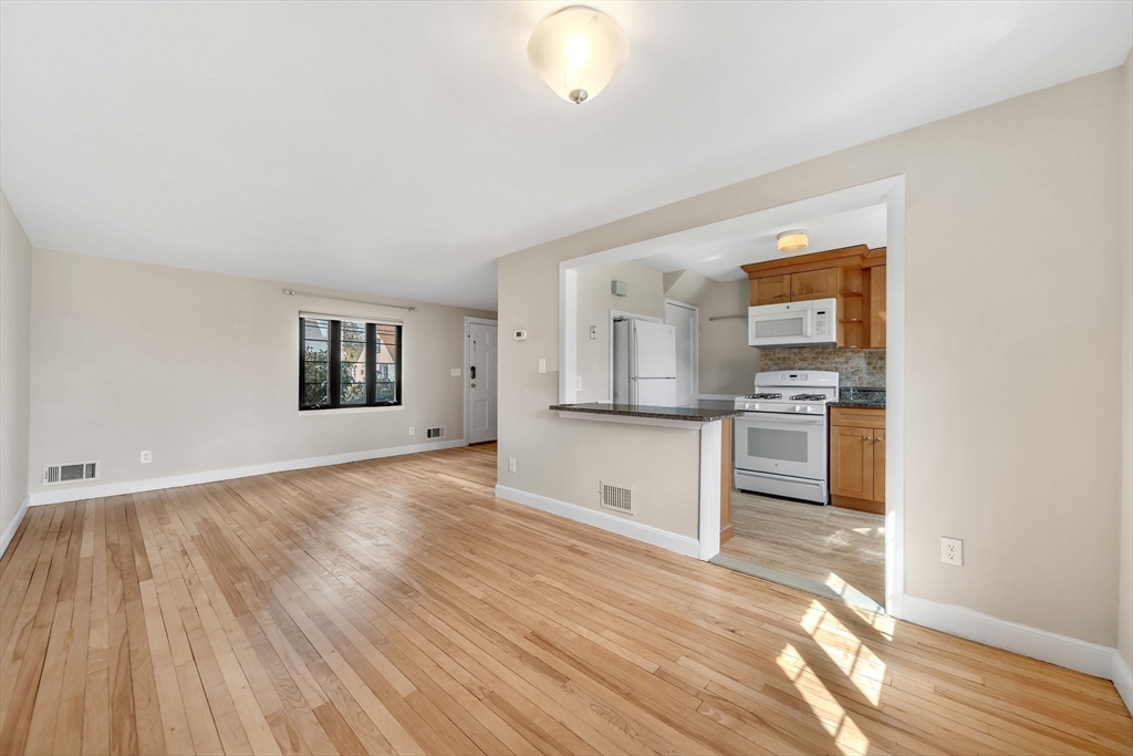 74 Duff Street, Unit 74 Watertown, MA 02472 - Photo 10 of 33