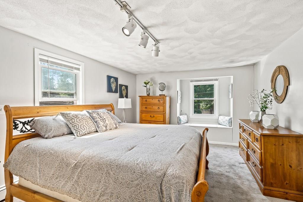 65 Chestnut Road Tewksbury, MA 01876 - Photo 14 of 30 Gallery Image 14