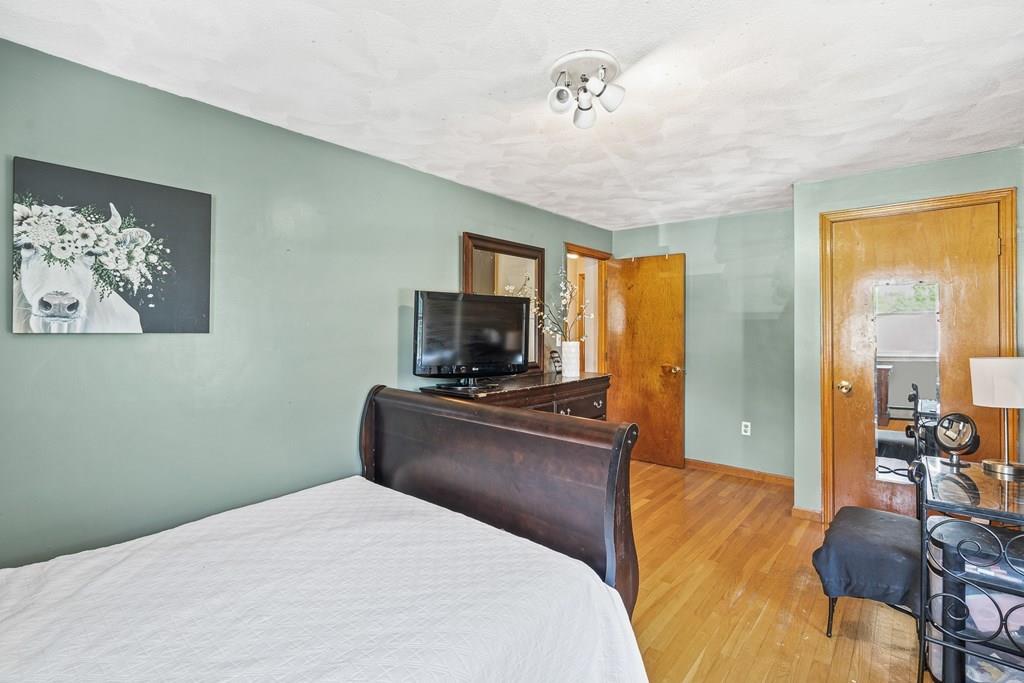 65 Chestnut Road Tewksbury, MA 01876 - Photo 18 of 30 Gallery Image 18