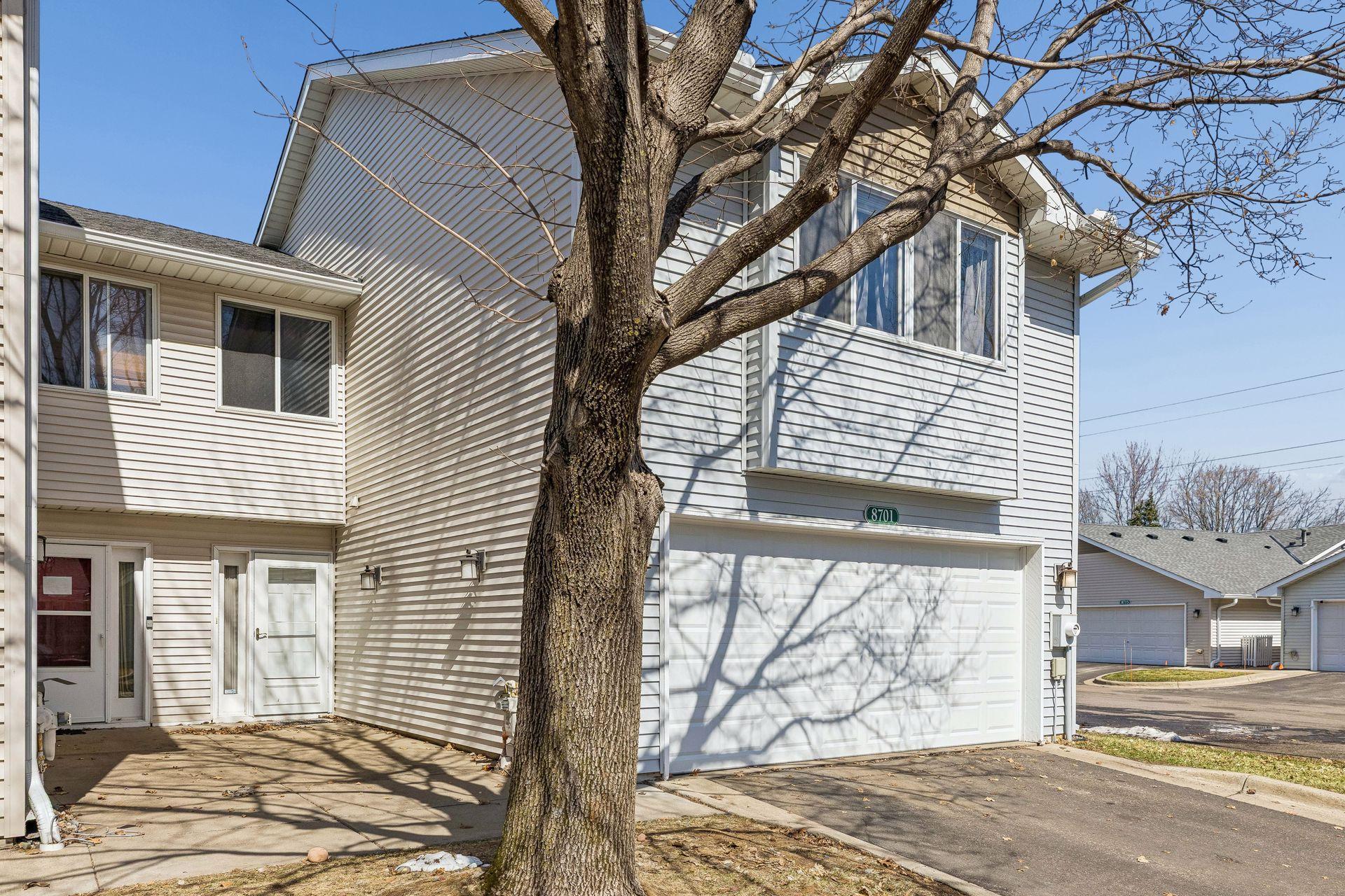 8701 Norway Street Northwest Coon Rapids, MN 55433 - Photo 2 of 18