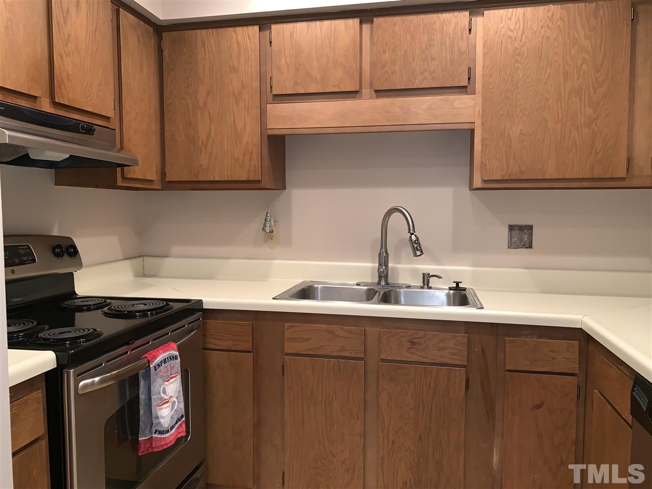 5506 Hamstead Crossing Raleigh, NC 27612 - Photo 11 of 24
