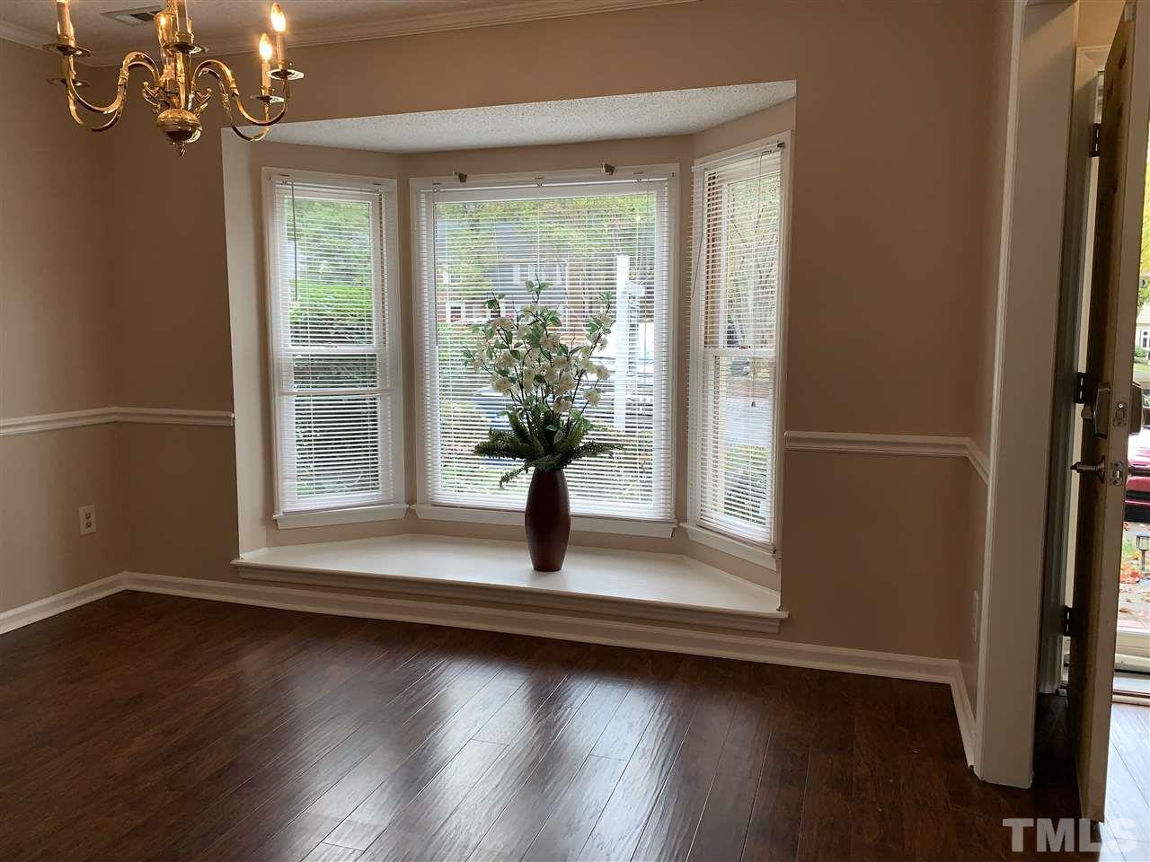 5506 Hamstead Crossing Raleigh, NC 27612 - Photo 3 of 24