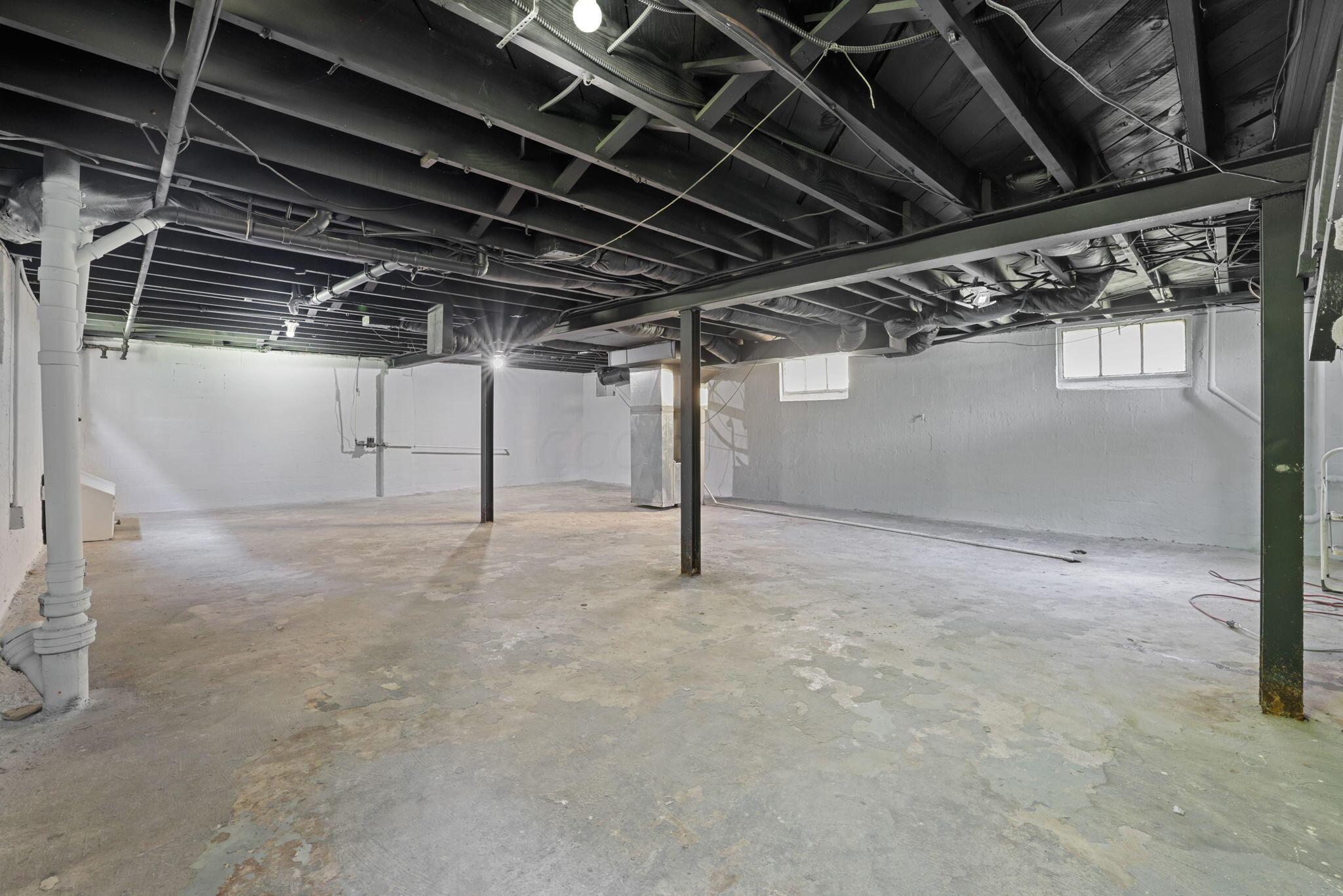 1317 Lockbourne Road Columbus, OH 43206 - Photo 26 of 41 Full Basement