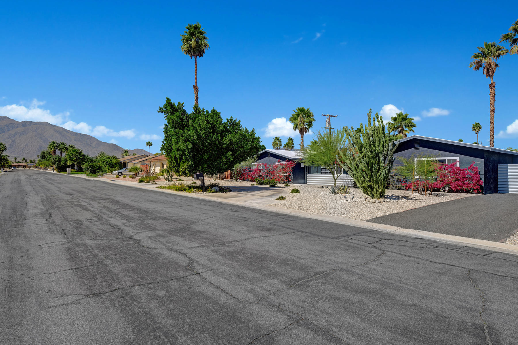 2424 East Powell Road Palm Springs, CA 92262 - Photo 3 of 23 FRONT OF HOUSE TO MOUNTAINS MLS