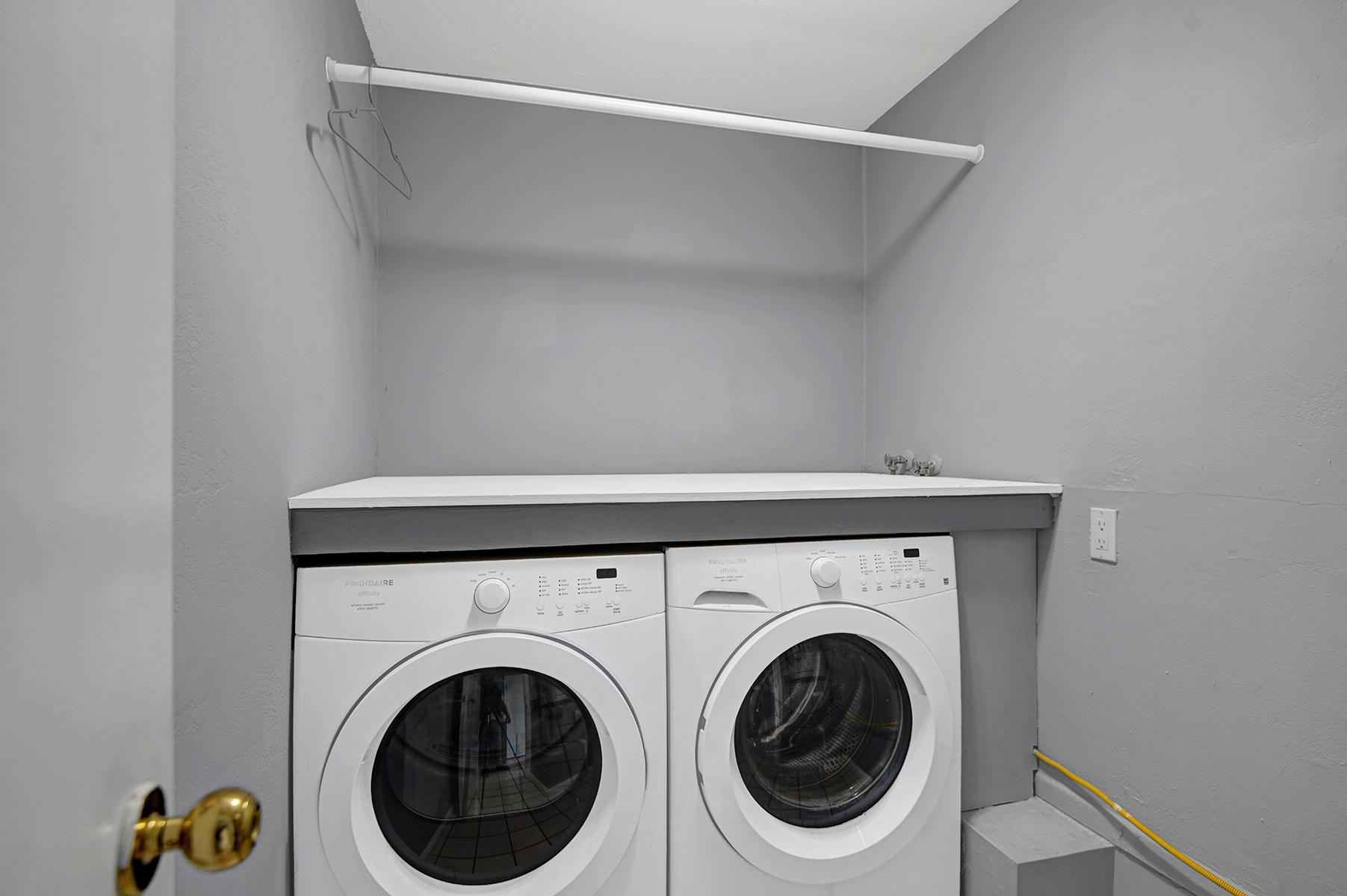 2424 East Powell Road Palm Springs, CA 92262 - Photo 23 of 23 UTILITY ROOM MLS