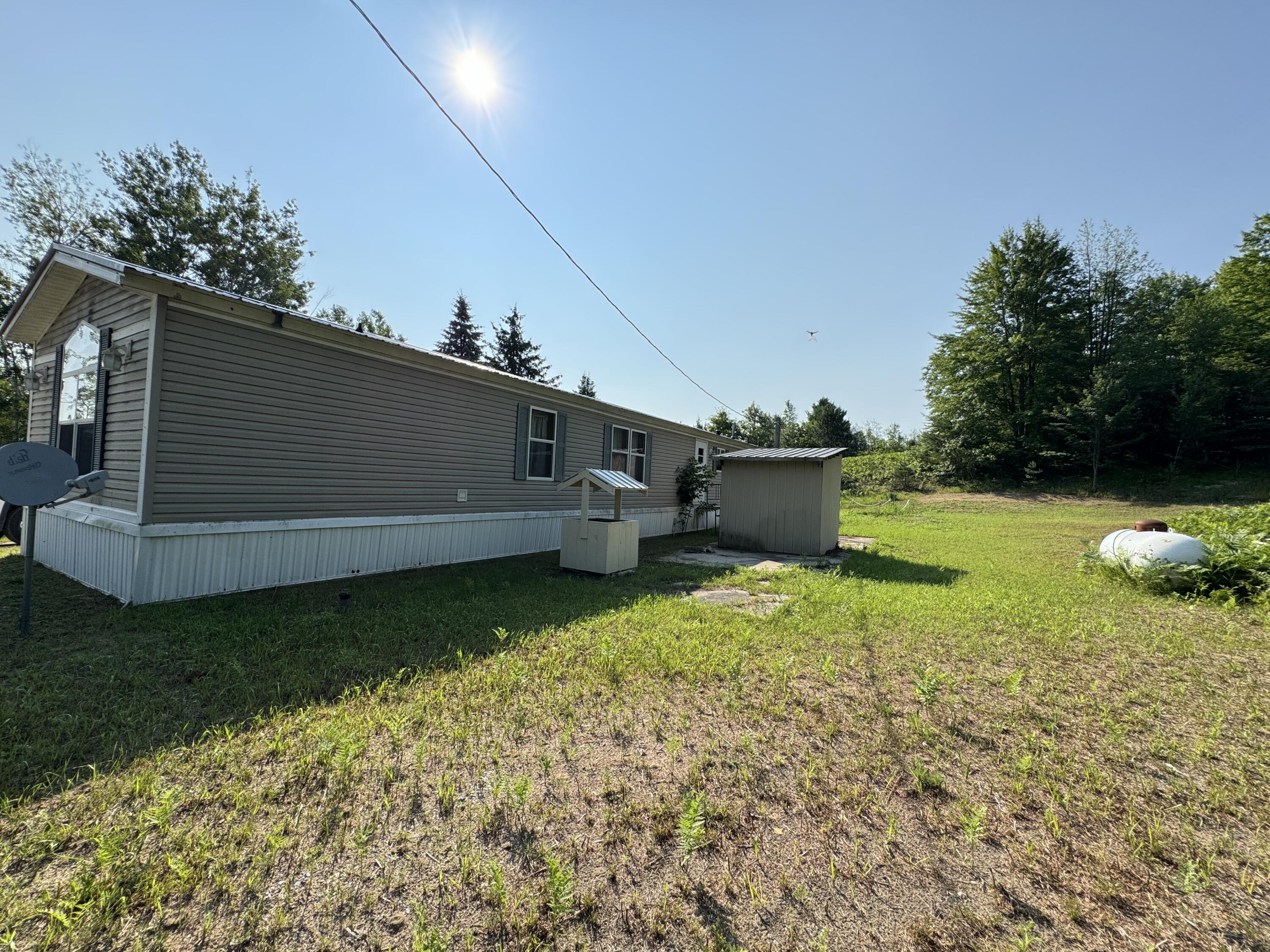 6822 East 16 Mile Road Reed City, MI 49677 - Photo 3 of 13 IMG_1522