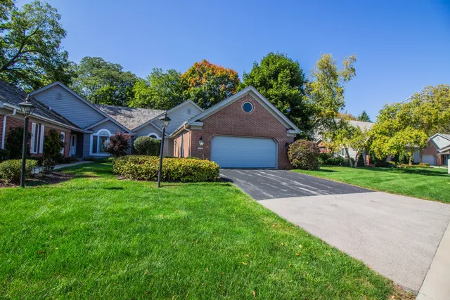 $499,900 | 2415 Walnut Grove Court, Unit B, Brookfield, WI 53005