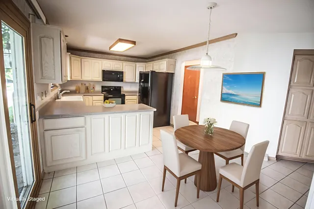 $499,900 | 2415 Walnut Grove Court, Unit B, Brookfield, WI 53005