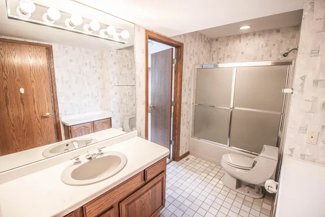 $499,900 | 2415 Walnut Grove Court, Unit B, Brookfield, WI 53005