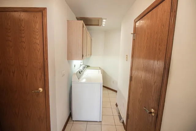 $499,900 | 2415 Walnut Grove Court, Unit B, Brookfield, WI 53005