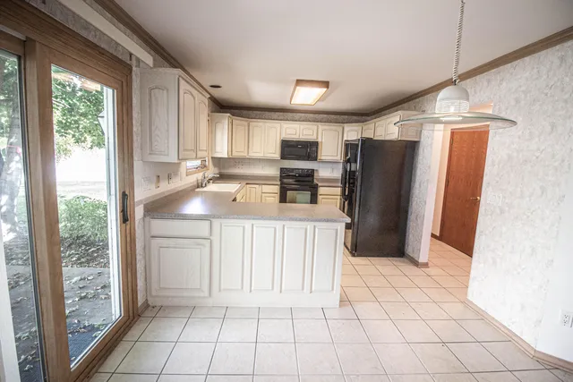 $499,900 | 2415 Walnut Grove Court, Unit B, Brookfield, WI 53005