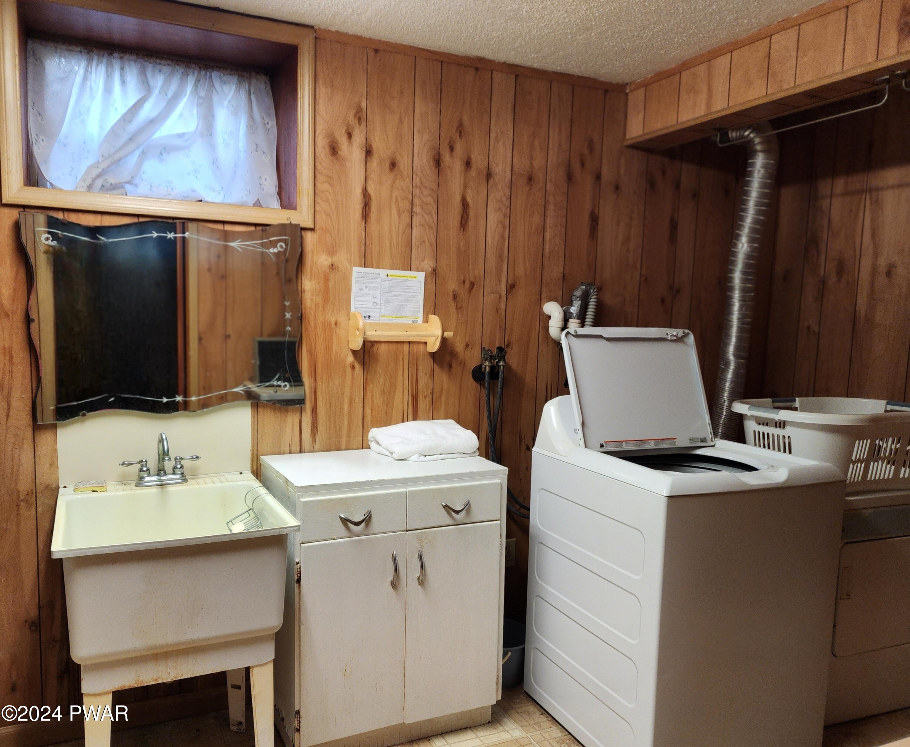 482 Ridge Avenue Hawley, PA 18428 - Photo 19 of 23 Laundry