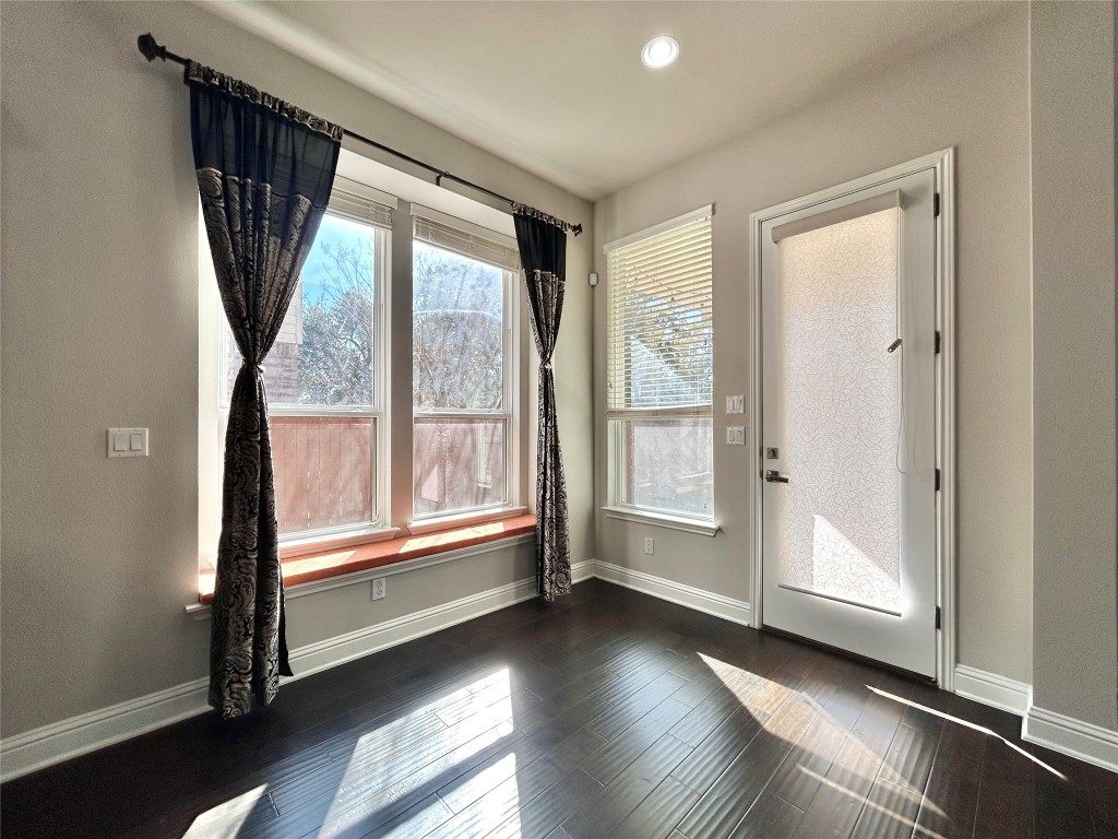 9313 Kyles Stake Road Austin, TX 78717 - Photo 6 of 40