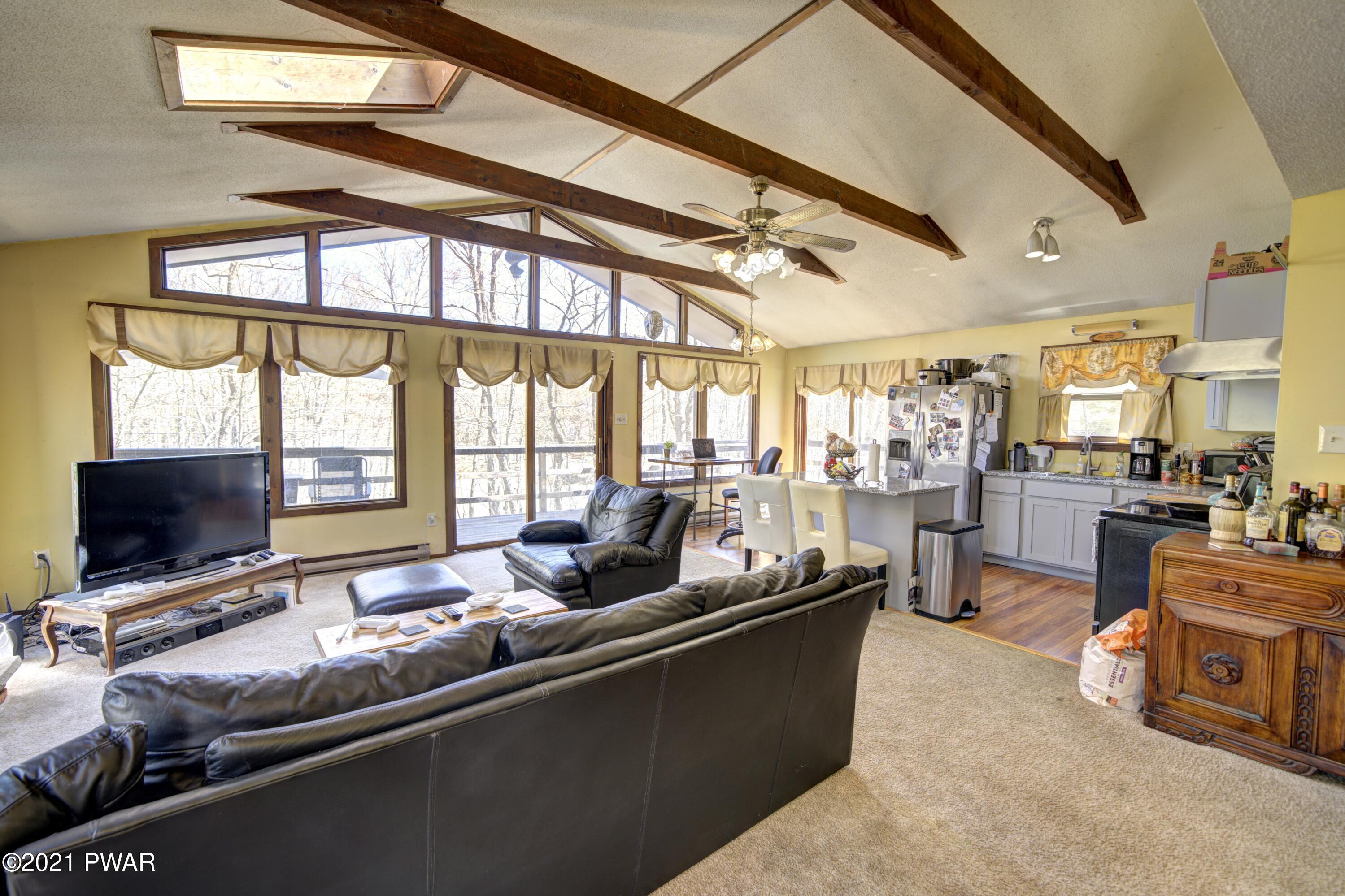 111 Tanager Road Lackawaxen, PA 18435 - Photo 6 of 35 Living Room