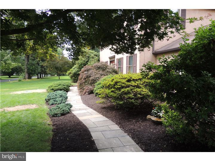 724 Pheasant Run Road West Chester, PA 19382 - Photo 2 of 20 Gallery Image 2