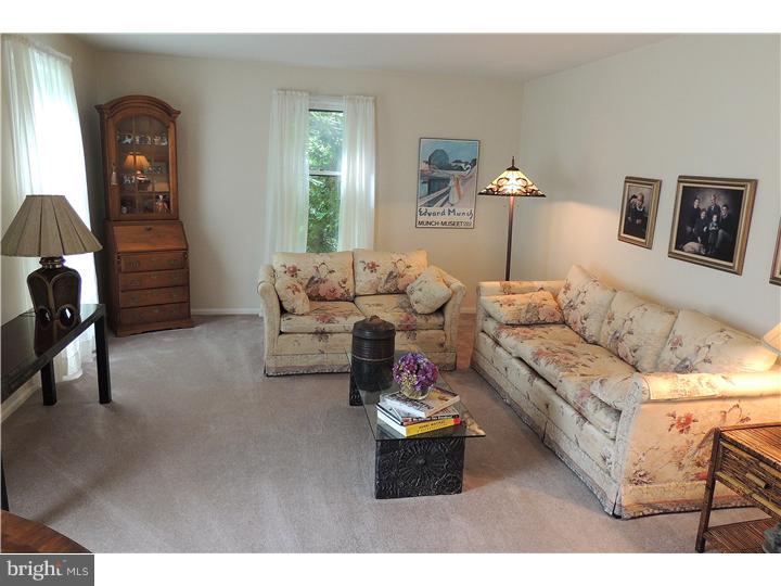 724 Pheasant Run Road West Chester, PA 19382 - Photo 4 of 20 Living Room