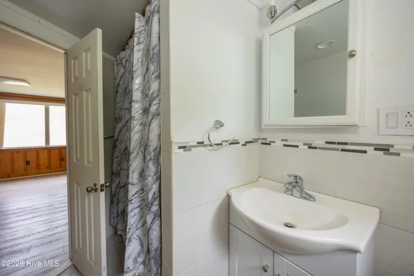 $199,900 | 321 North Church Avenue, Garland, NC 28441