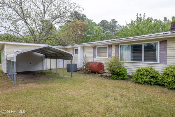 $199,900 | 321 North Church Avenue, Garland, NC 28441