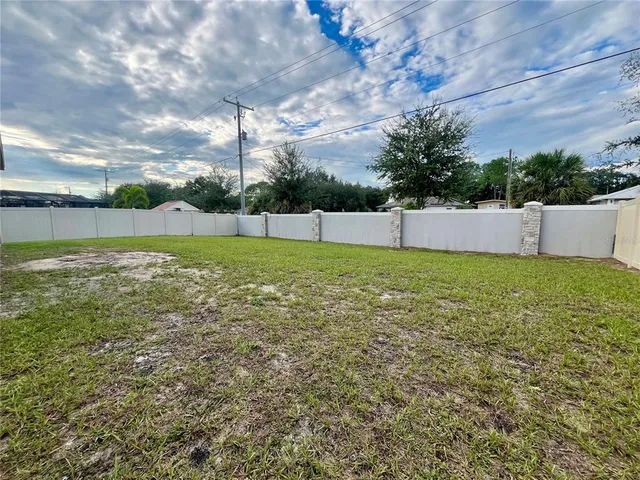 $2,200 | 531 Auburn Grove Terrace, Auburndale, FL 33823