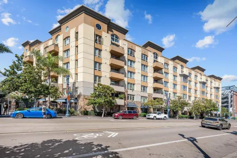 $369,000 | 1480 Broadway, Unit 2107, San Diego, CA 92101