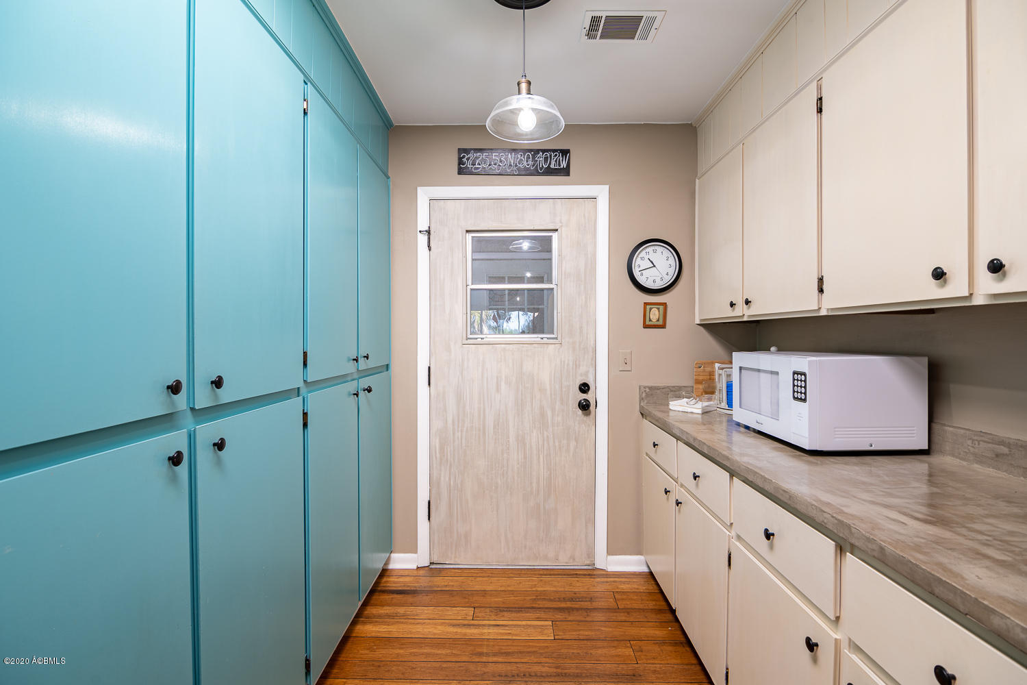 33 B Colony Gardens Road Beaufort, SC 29907 - Photo 12 of 42 5A Kitchen (2)