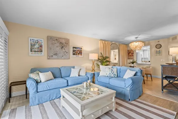 $2,850 | 1001 Benjamin Franklin Drive, Unit 512, Sarasota, FL 34236