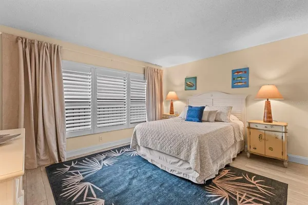 $2,850 | 1001 Benjamin Franklin Drive, Unit 512, Sarasota, FL 34236