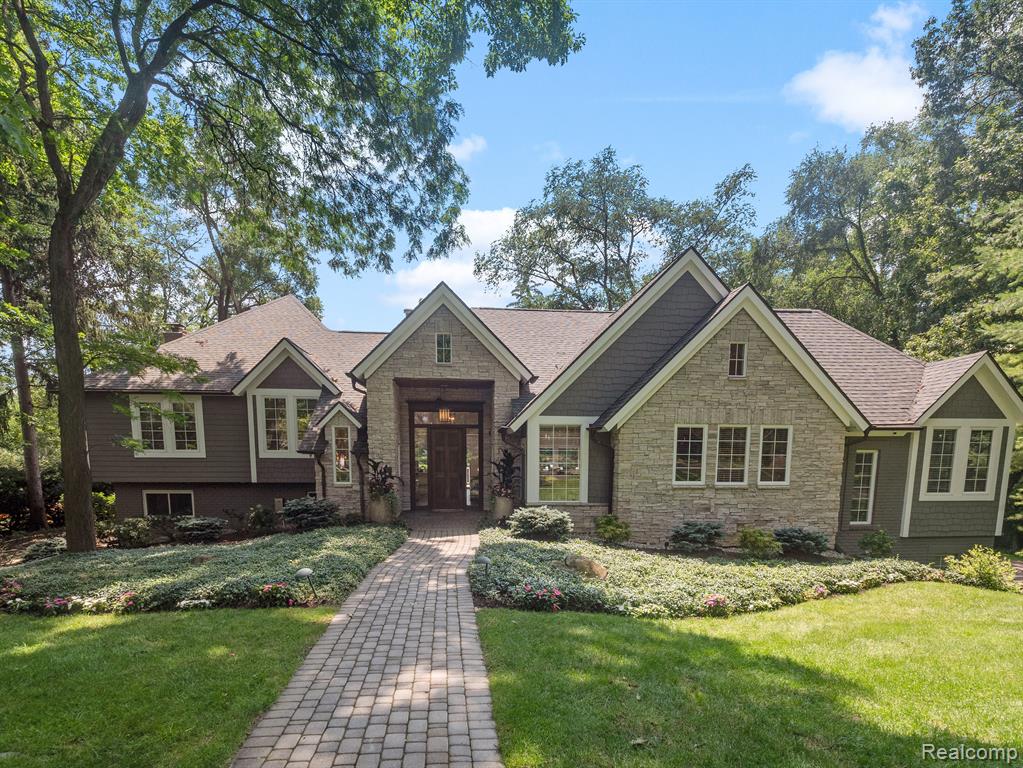31173 Ramble Road Franklin, MI 48025 - Photo 2 of 51