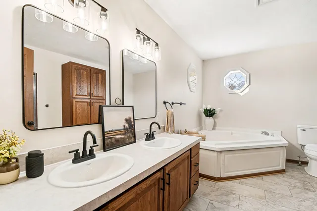 $479,900 | 549 Nicholas Road, Ionia, MI 48846