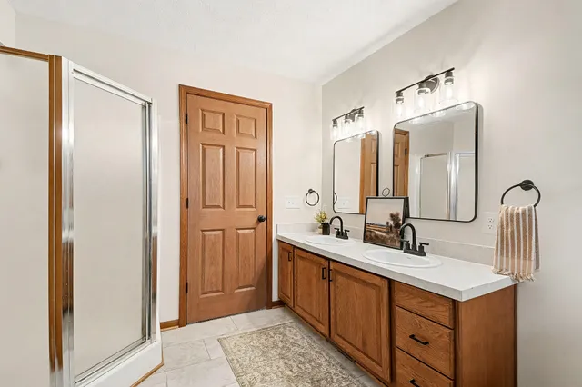 $479,900 | 549 Nicholas Road, Ionia, MI 48846