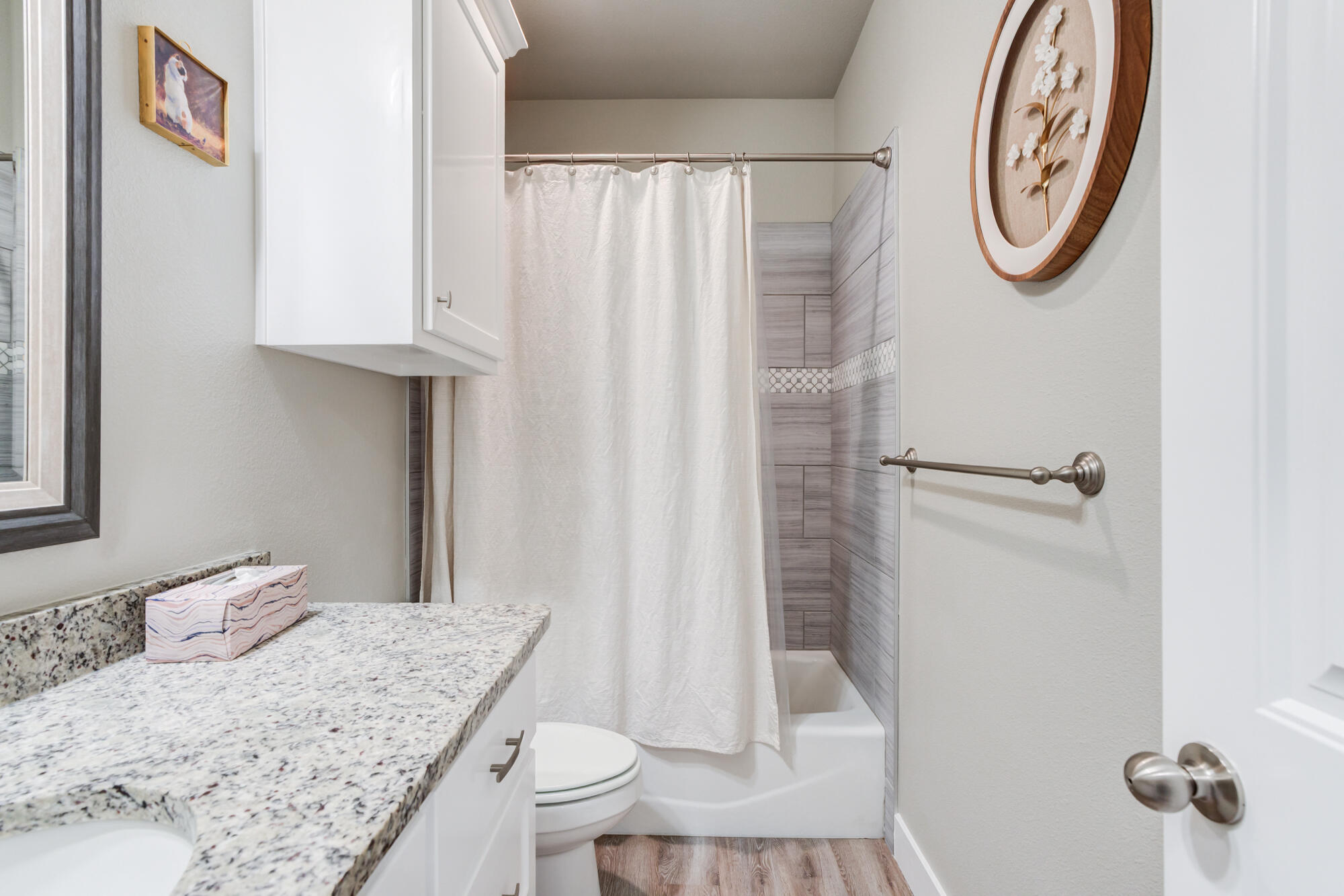 7805 56th Street Lubbock, TX 79407 - Photo 35 of 57 7805-56th-St_Lubbock-TX_25_Bathroom-2