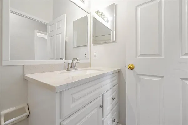 $2,695 | 7521 Bayport Road, Unit 12, Orlando, FL 32819