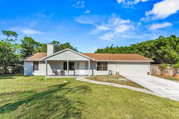 $5,500 | 18055 Sycamore Drive West, Unit 1, Loxahatchee, FL 33470