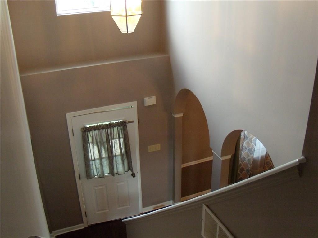 234 Lentz Road Latrobe, PA 15650 - Photo 10 of 19 Foyer