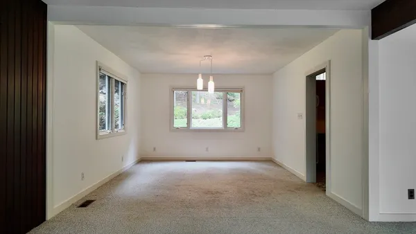 $6,000 | 14 Overlook Drive, Weston, MA 02493