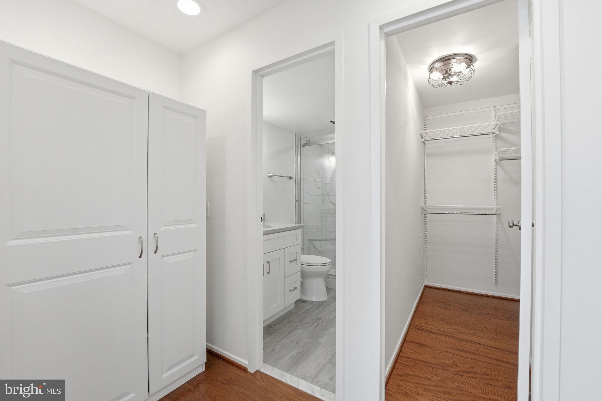 2817 Jermantown Road, Unit 107 Oakton, VA 22124 - Photo 12 of 28 a view of bathroom