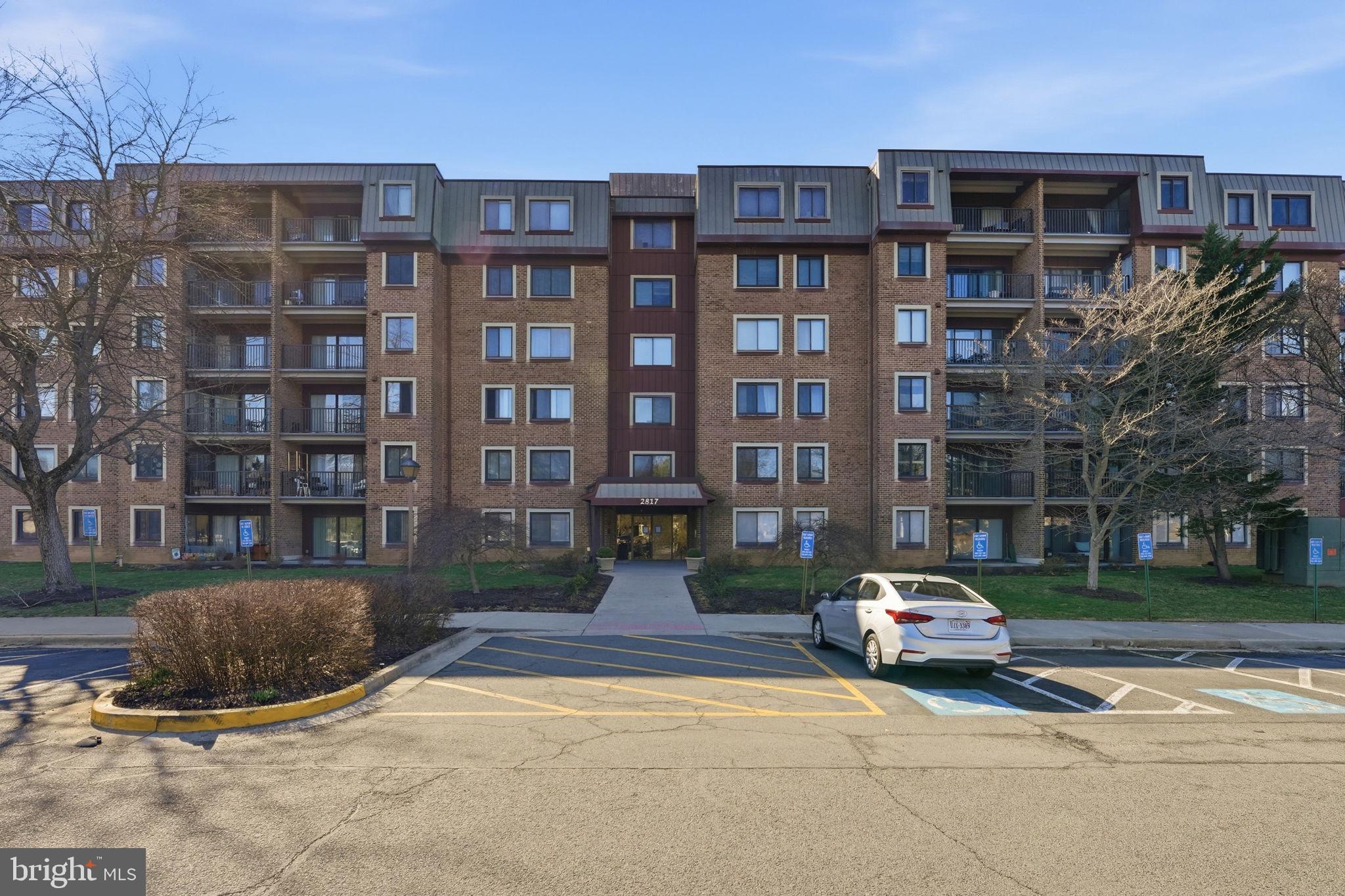 2817 Jermantown Road, Unit 107 Oakton, VA 22124 - Photo 26 of 28