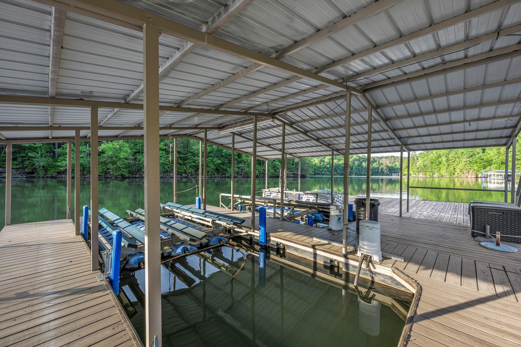 10 Davis Road Jasper, AL 35503 - Photo 36 of 49 Dock w/ Boat Lift