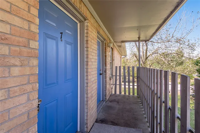 $700 | 525 12th Street, Unit 7, Huntsville, TX 77340