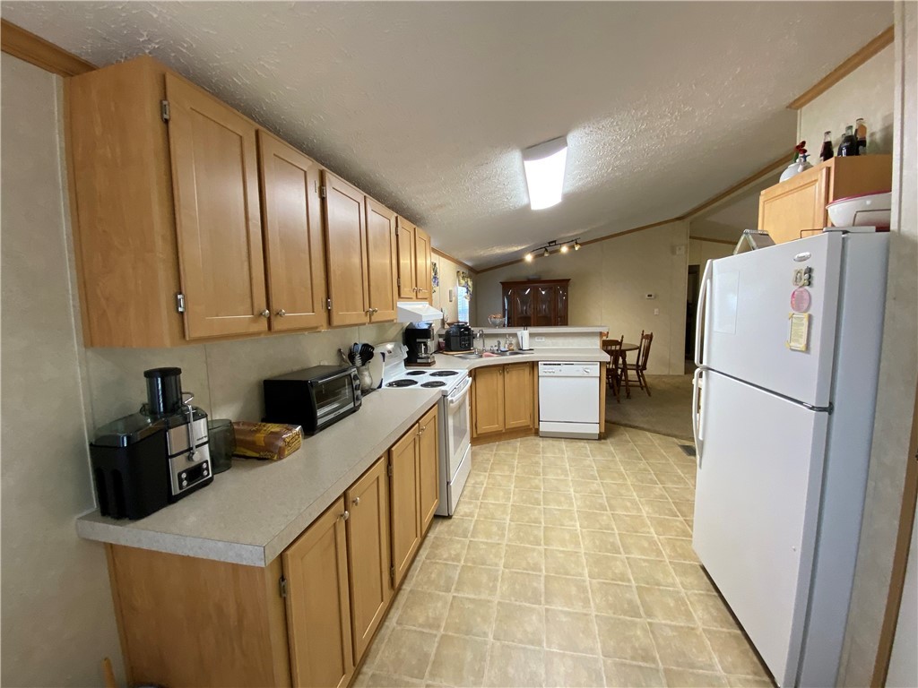 329 South Dellwood Road Mountain Rest, SC 29664 - Photo 8 of 47 Gallery Image 8