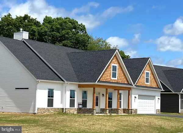 $664,900 | 80 Dibble Bunker Hill, Bunker Hill, WV 25413