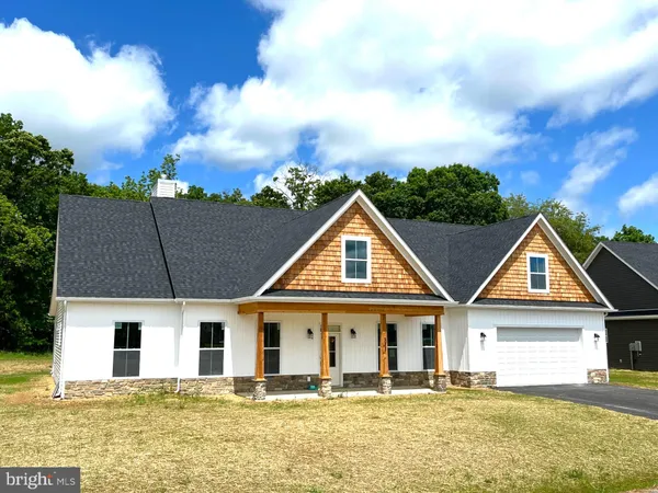 $664,900 | 80 Dibble Bunker Hill, Bunker Hill, WV 25413