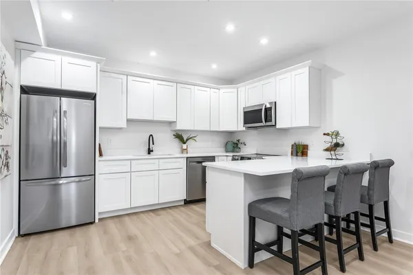 $2,500 | 50 Murray Street, Providence, RI 02909