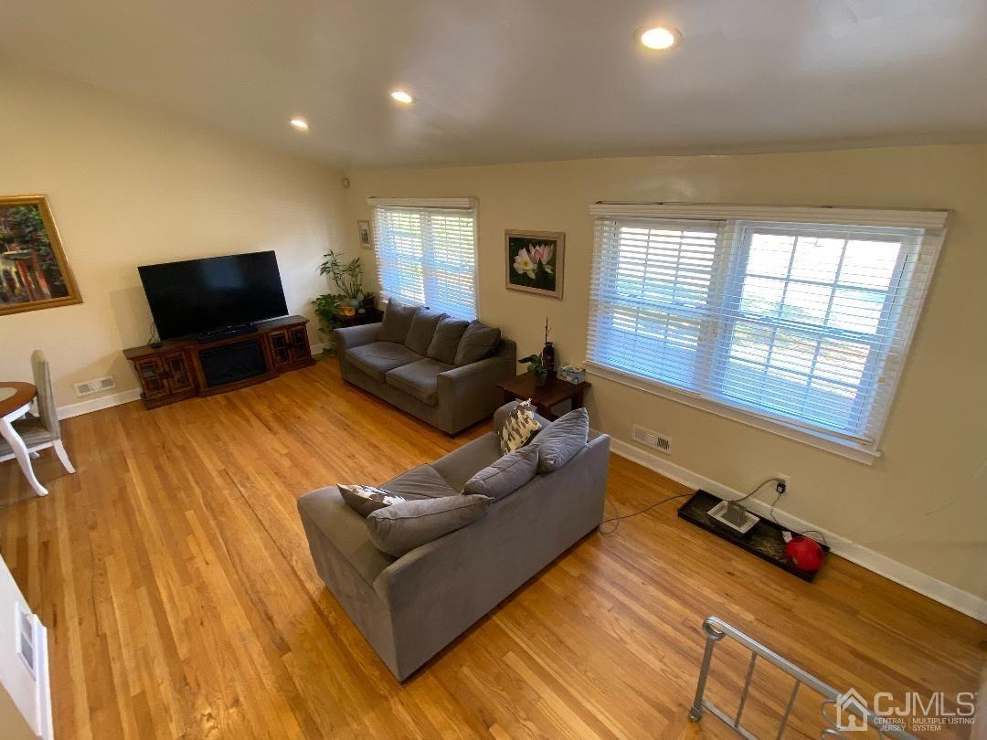 26 Gulf Road East Brunswick, NJ 08816 - Photo 14 of 36 Gallery Image 14