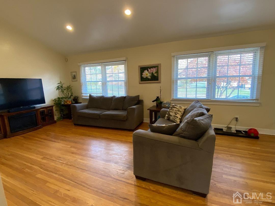 26 Gulf Road East Brunswick, NJ 08816 - Photo 16 of 36 Gallery Image 16