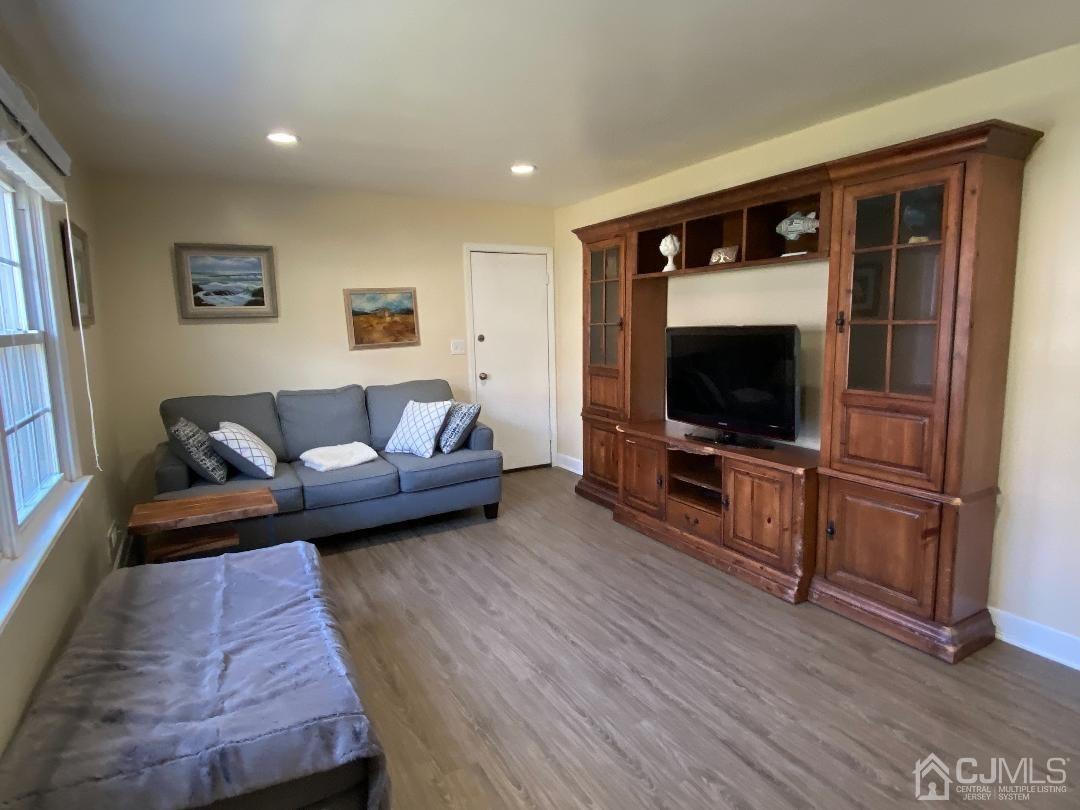 26 Gulf Road East Brunswick, NJ 08816 - Photo 6 of 36 Gallery Image 6